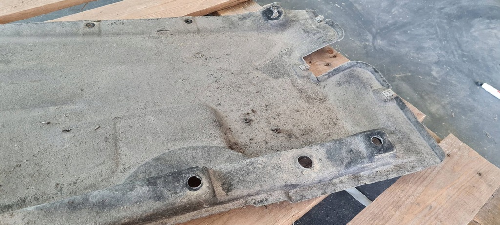 фото №9, A6 c8 4k защита плита подвеска przeciwbłotowa правая 4k0825208m a7 4k