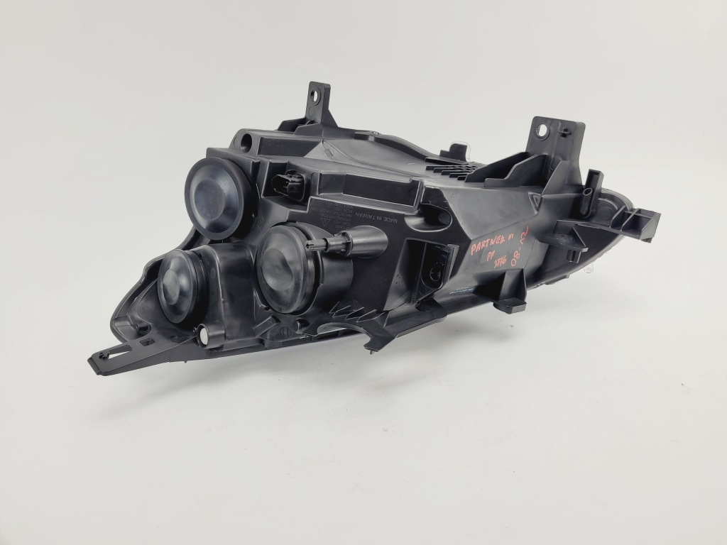 Фара правий перед правий передня peugeot partner 3 08-12 9682829280 Ціна