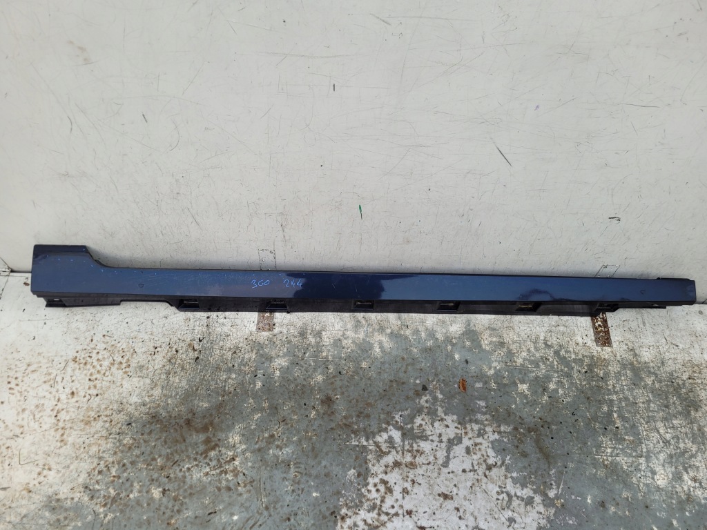 фото №1, Vw passat b8 молдинг порог правая 3g0853858