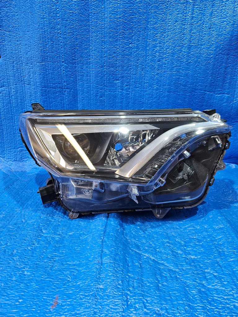 фото №1, Лампа правая full led toyota rav4 iv lift 2015-2019 -