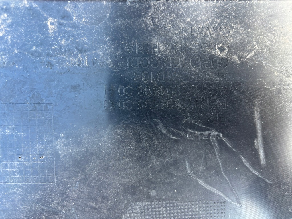 Tesla model 3 2024 усилитель поддон багажник багажник 1694495-00-g в Украине