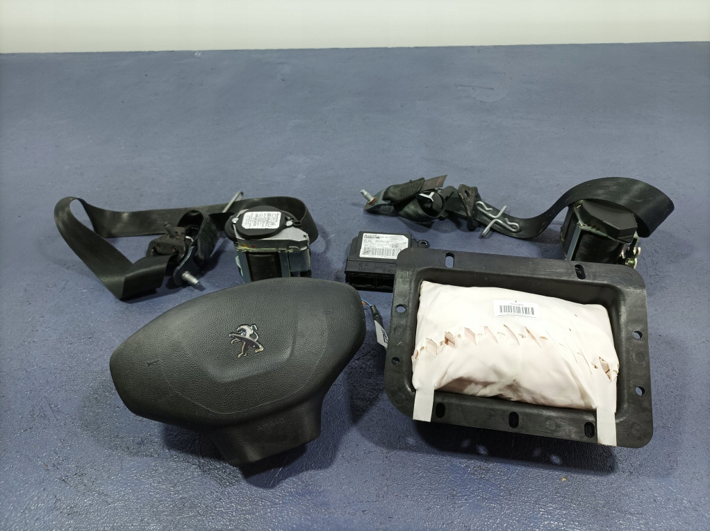 фото №8, Peugeot 301 lift приборная панель приборная приборная панель pulpit датчик подушки безопасности ремни