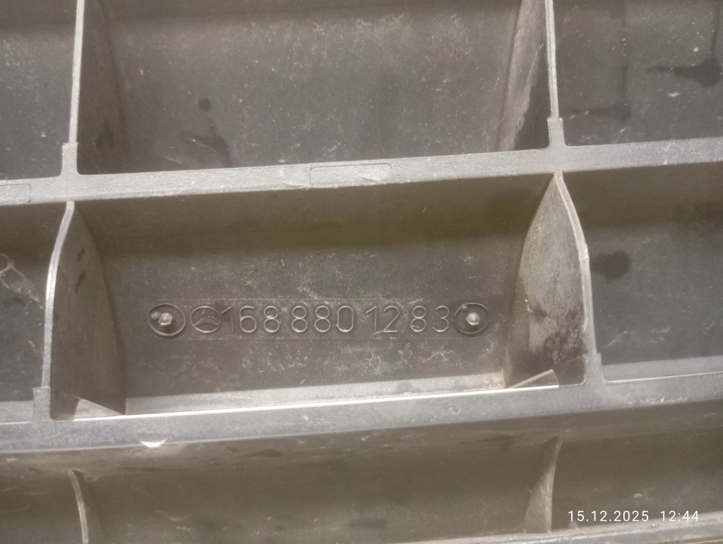 A-klasa w168 решётка радиатора решётка радиатора a1688801283 Недорого