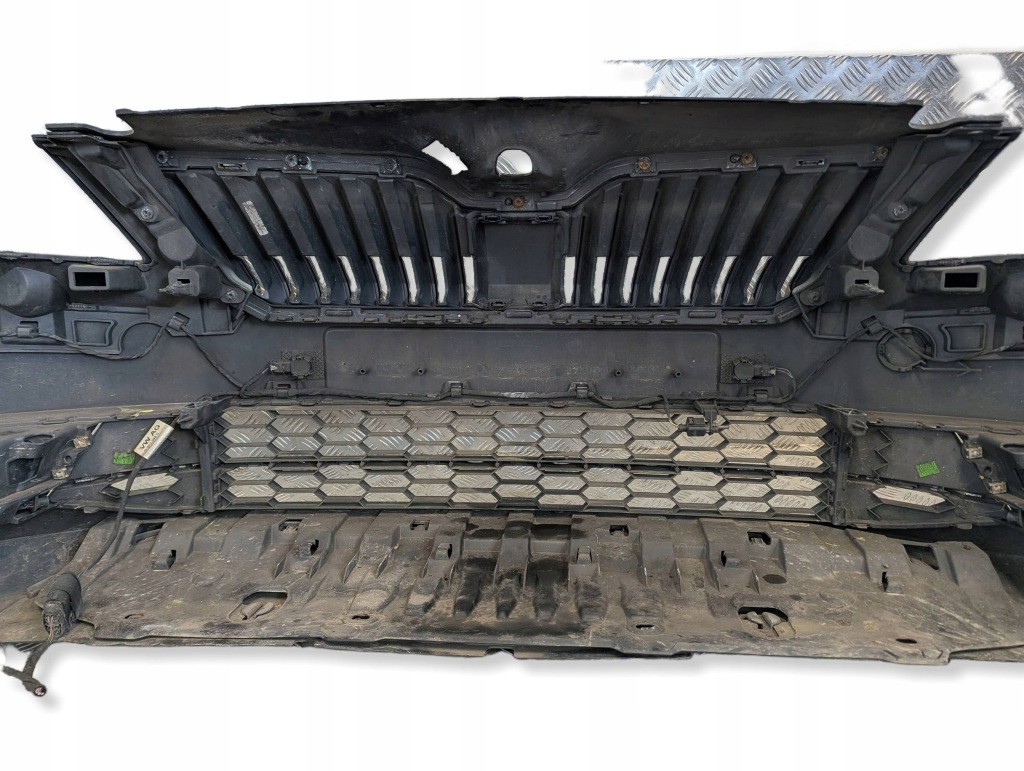 Skoda superb 3v 2015-2019 бампер перед передний на радар 1z1z f9r Цена