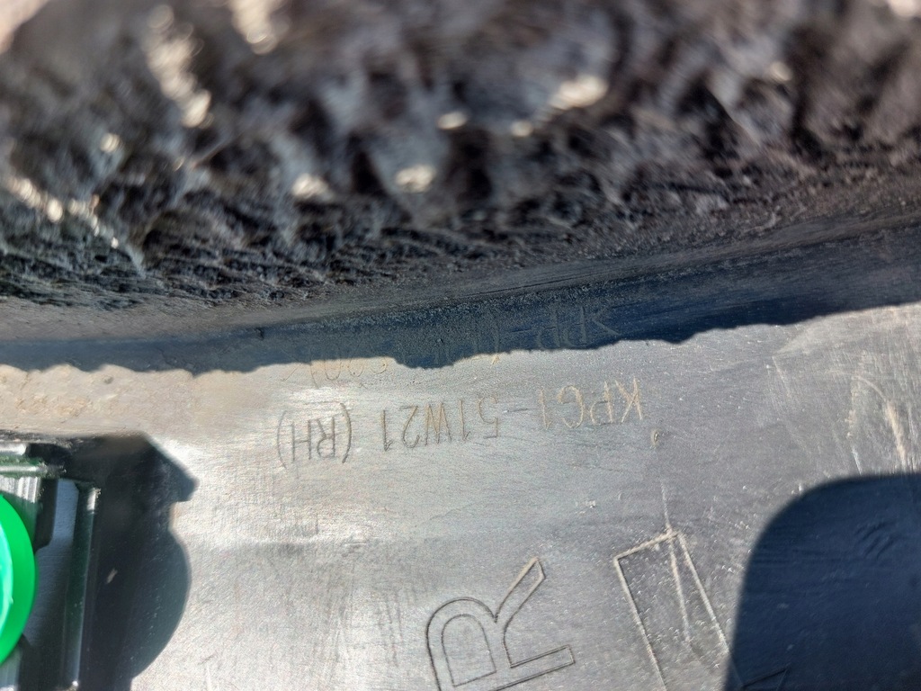 фото №12, Накладка молдинг крыла правый перед mazda cx5 ii lift 21-