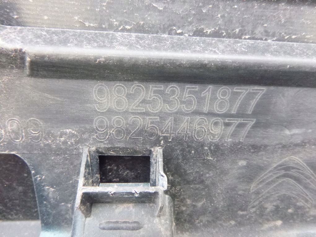 фото №9, Citroen оригинальный номер 9825351877 бампер pdc