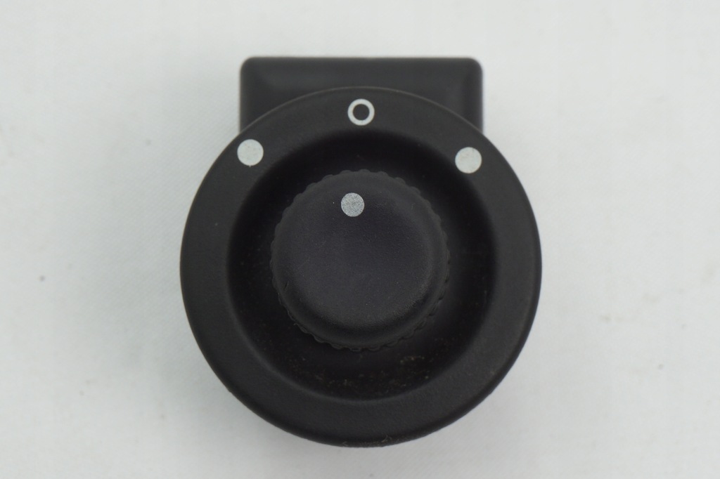 фото №1, Перемикач регулювання дзеркал renault megane ii 8200002442a