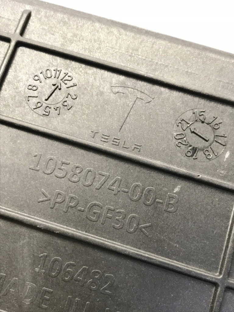 Tesla s корпус радиатора воды средняя 105807300b a24011023112 в Украине