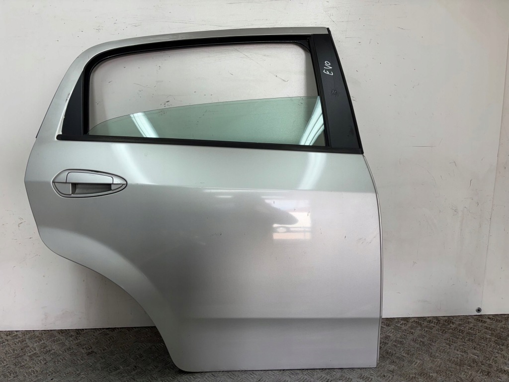 Купити Дверей задній задні праве  fiat grande punto evo