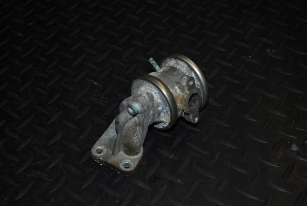 фото №1, Клапан egr audi s6 c5 4.2 078131101f