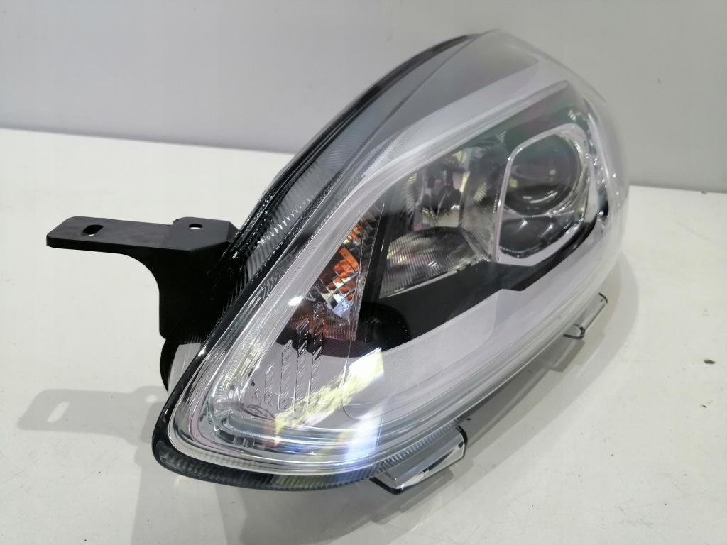 фото №5, Лампа левая передняя перед ford fiesta mk8 nowa