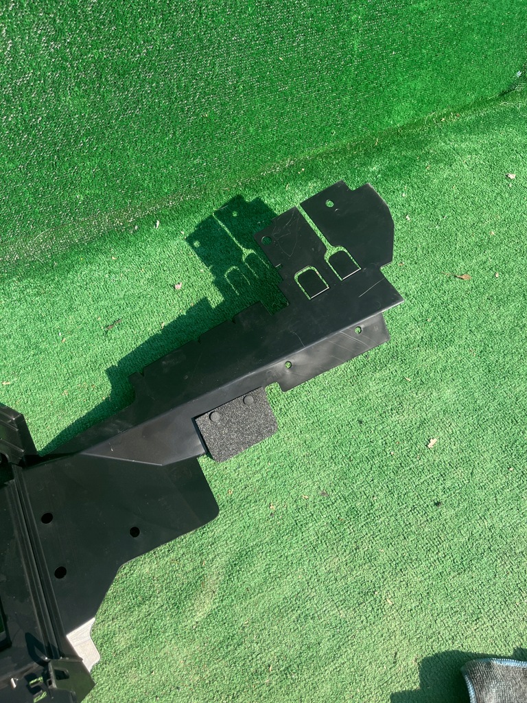 фото №14, 2016-21 chevrolet camaro lower дефлектор