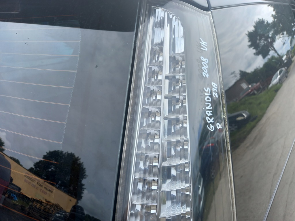 фото №5, Mitsubishi grandis лампа правый задняя правая задняя