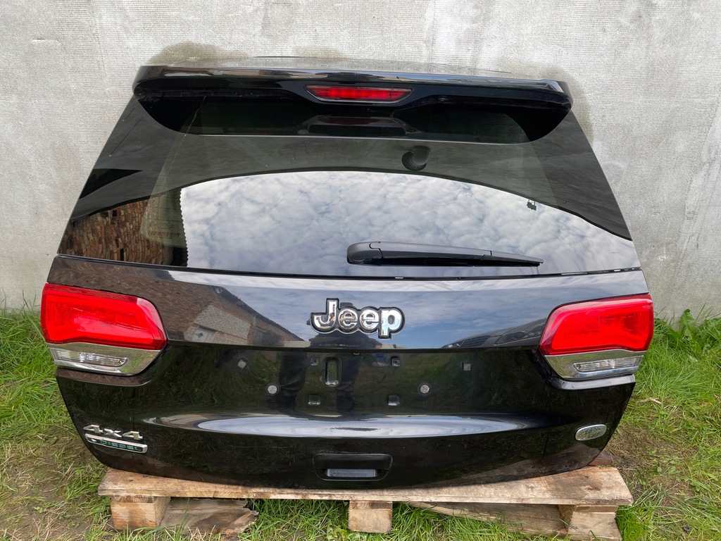 фото №1, Jeep grand cherokee wk2 кришка багажника задня комплектна