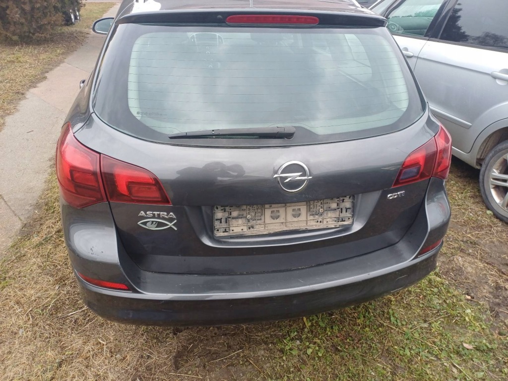 фото №1, Kompletny задняя бампер крышка багажника opel astra j z177 kombi