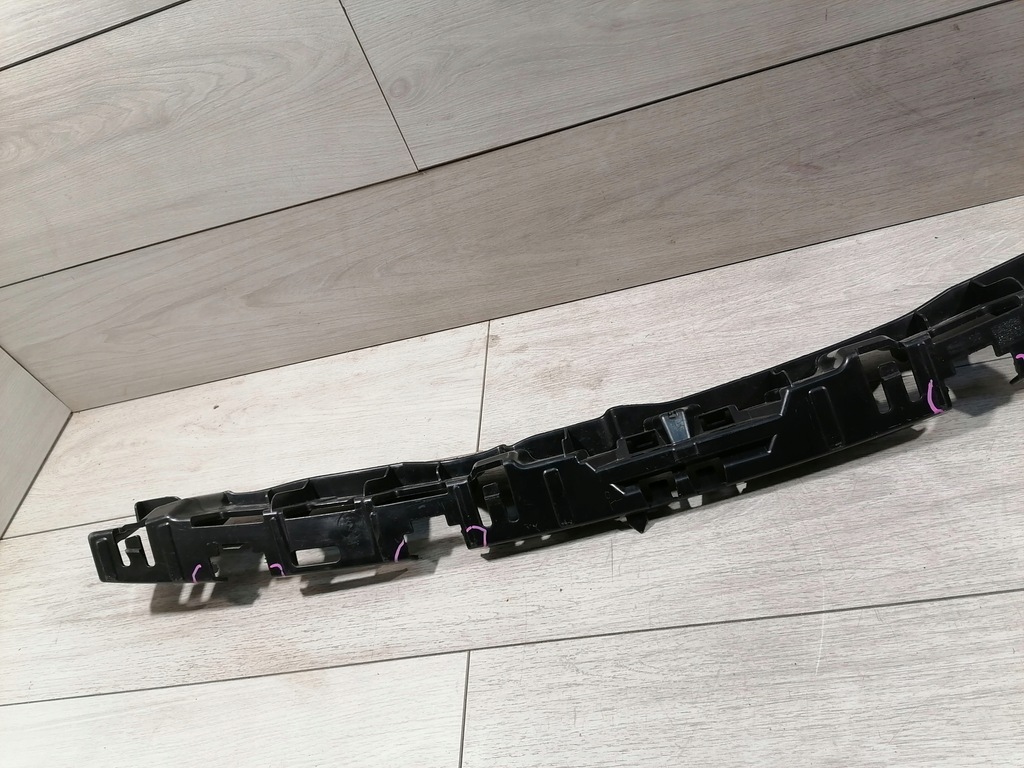 фото №7, Macan напрямна середній бампер задня 95b807863b