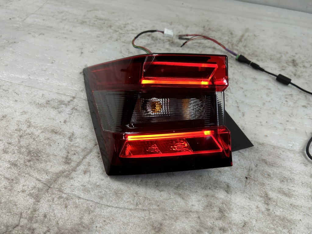 фото №14, Левая лампа задняя nissan juke ii f16 19-