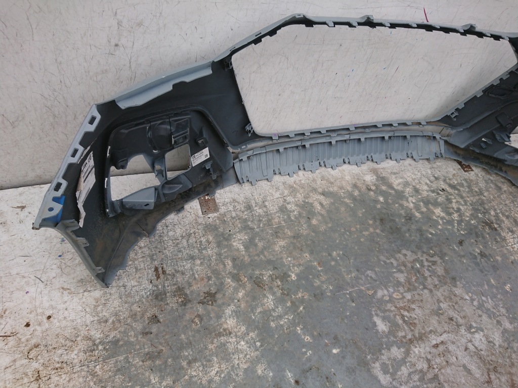 Audi a1 2 ii 82a s-line 18- бампер передний перед Оригинал