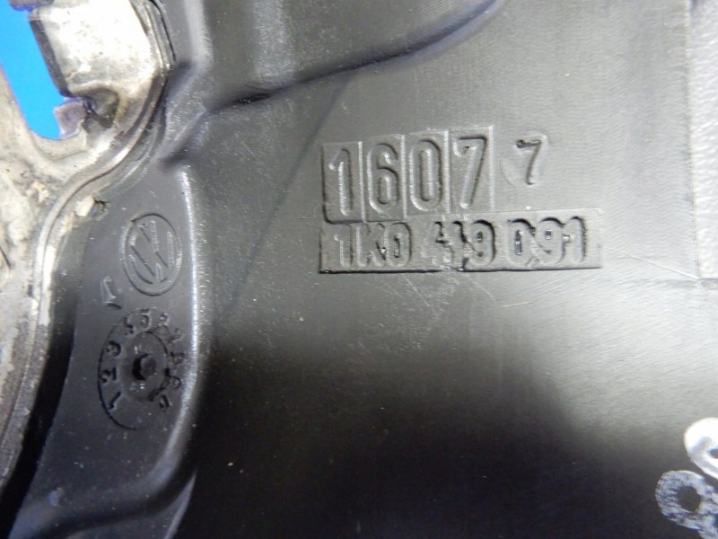 фото №5, Повітропровід 4-спицевий vw golf v оригінал