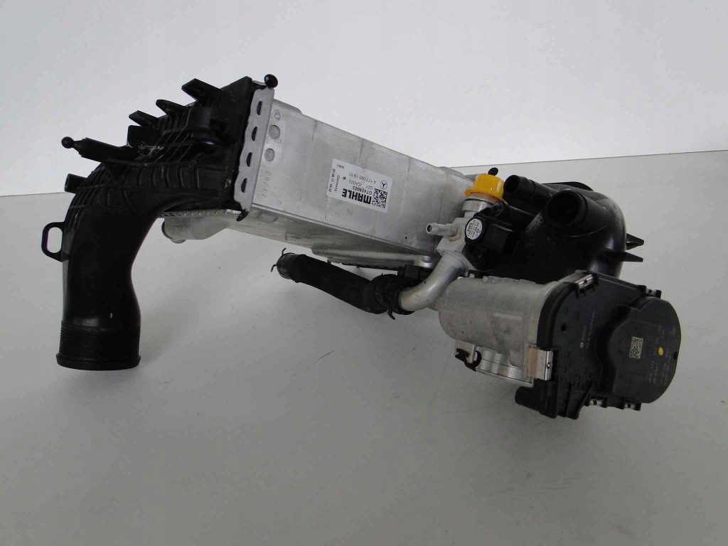 Mercedes радиатор интеркулер правый  m177 бензин в Украине