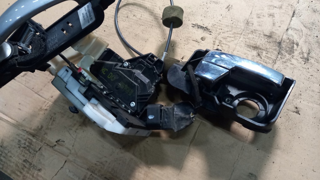 фото №2, Замок правый задняя ford mondeo 05r