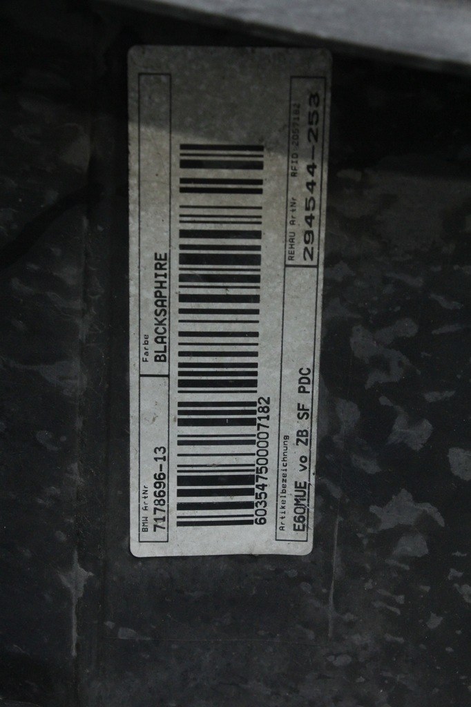 фото №11, Kompletny бампер передний pdc противотуманные фары bmw e60 e61 lci 475 blacksapphire