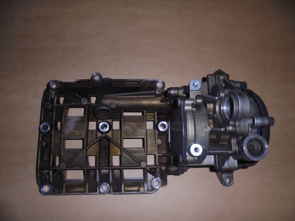 Купити Bmw n47 насос оливи 7798014