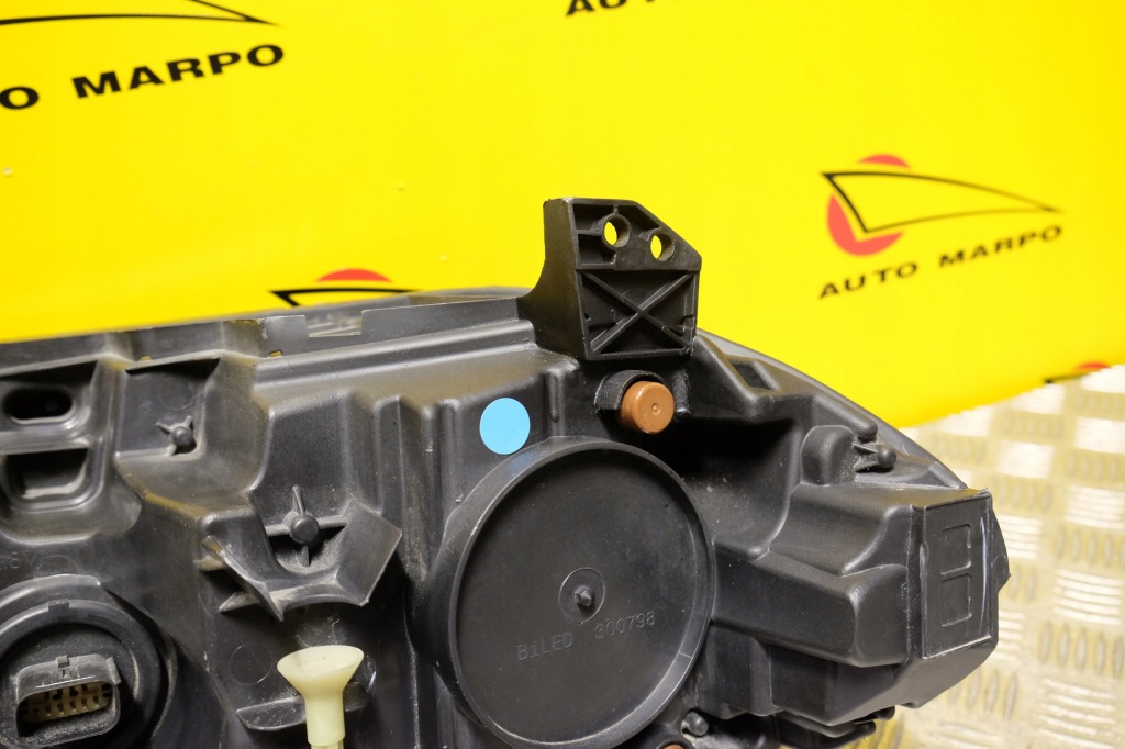 Dodge charger 2023- фара фара full led правый  америка Цена