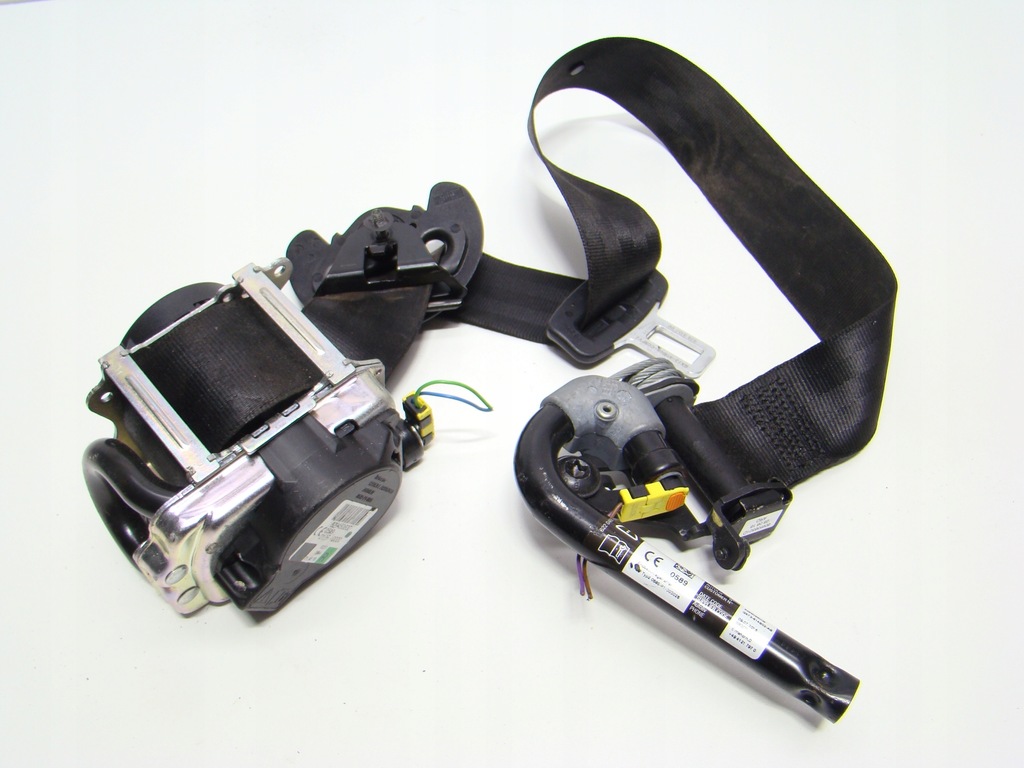 фото №1, Jaguar xe x760 - pas безпеки правий перед