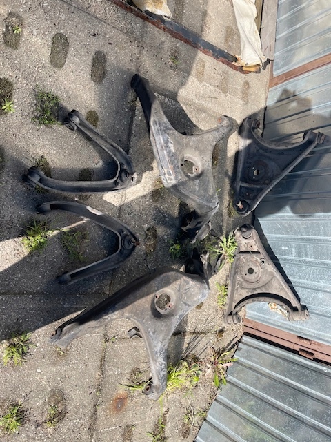 фото №1, Рычаг б/у mercedes 107