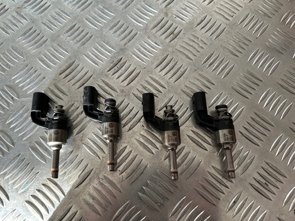 Купить Audi vw форсунка 03c906036f