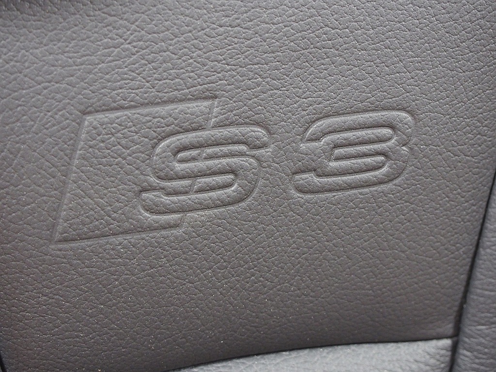 фото №8, Audi s3 8v sedan сиденья заднее сиденье кожа белый nić подогрев bang