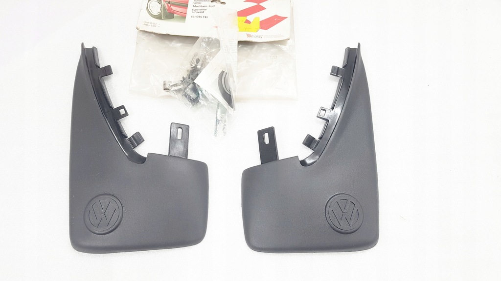 фото №1, Брызговики передние nowe- оригинальные vw golf 2