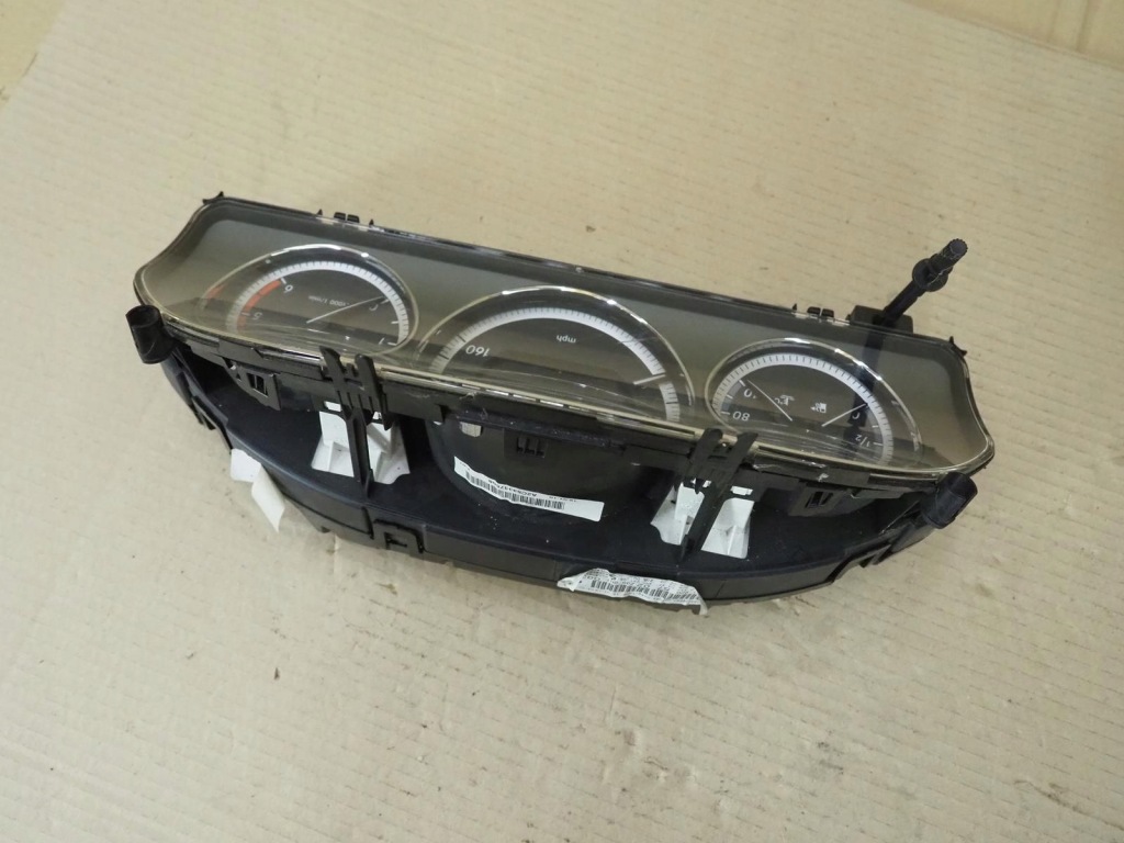 Mercedes w204 приборы счетчик 2049005702 idealne с Разборки