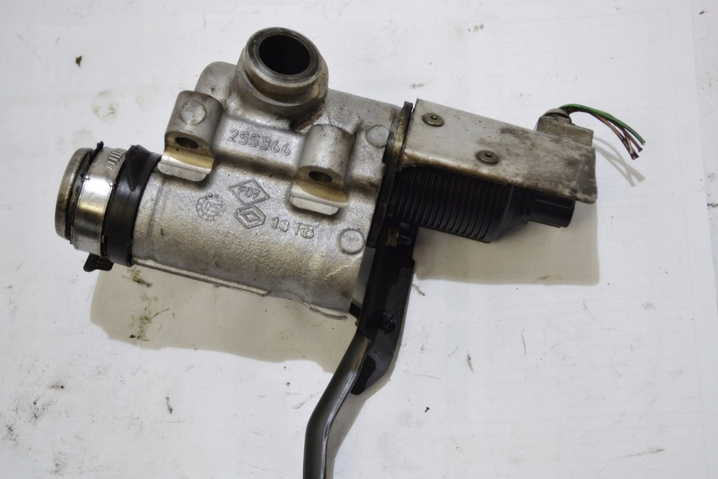 фото №1, Renault pierburg клапан egr 255366 8200391624 oryg.