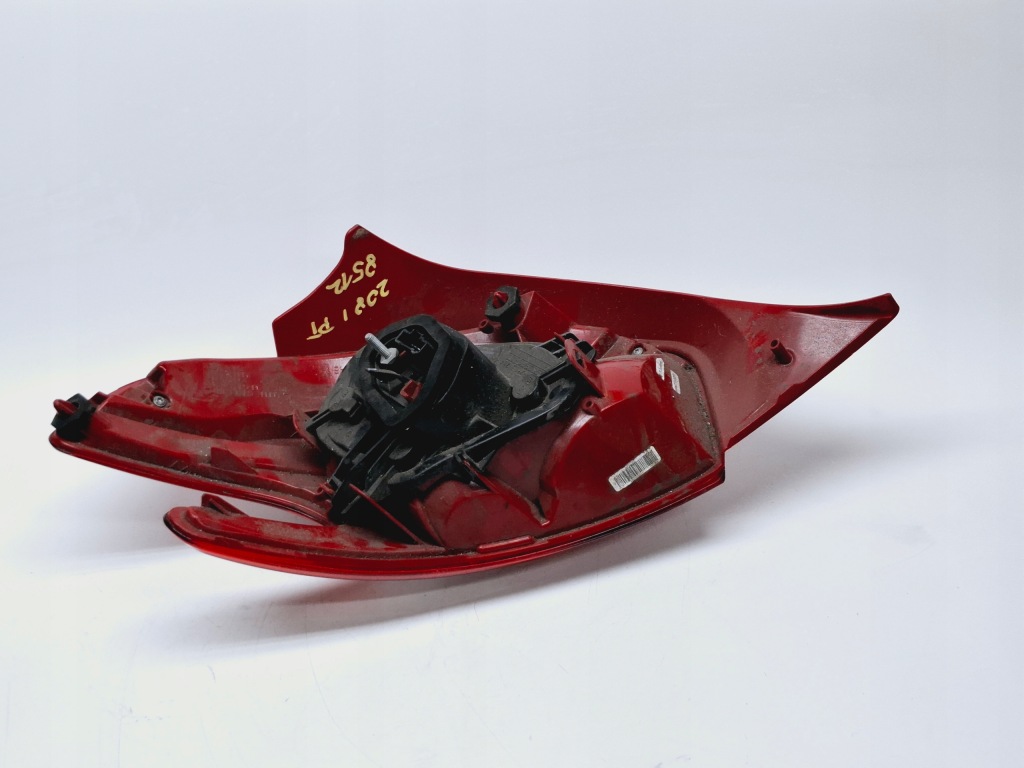 фото №9, Лампа правий задня права задня peugeot 208 i 2012- #8512