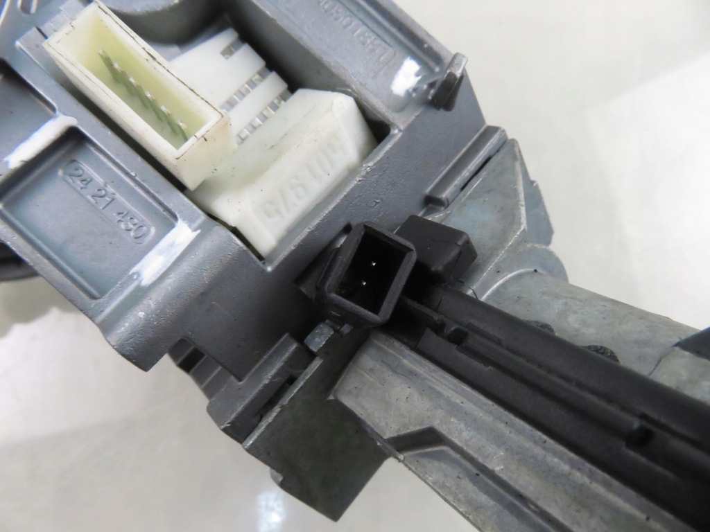 фото №7, Замок зажигания вкладыши opel astra iii h gtc n0501881 n0501882 2421430