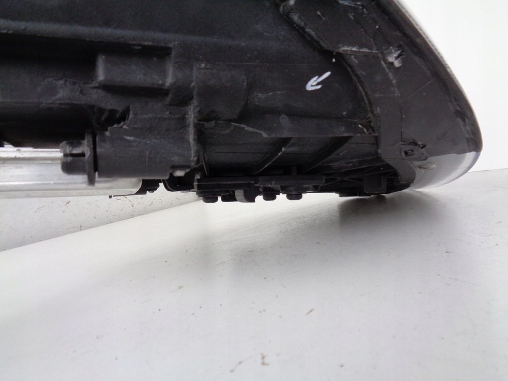 фото №8, Лампа правая porsche cayenne 7p 7p5 10-14 ксенон поворотный