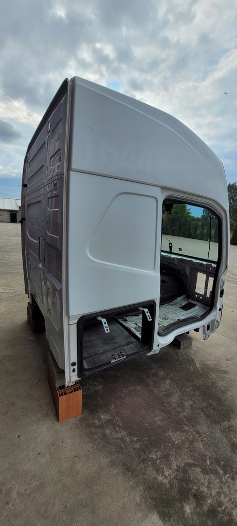 фото №7, Кабина volvo fh 4 fh 5 каркас + опрокидывание кабины + обивка + люк