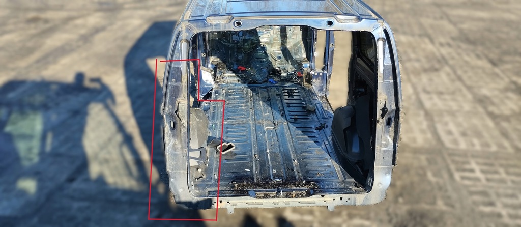 фото №4, Крыло левый задняя четверть bok mercedes v-klasa w447 long 19r