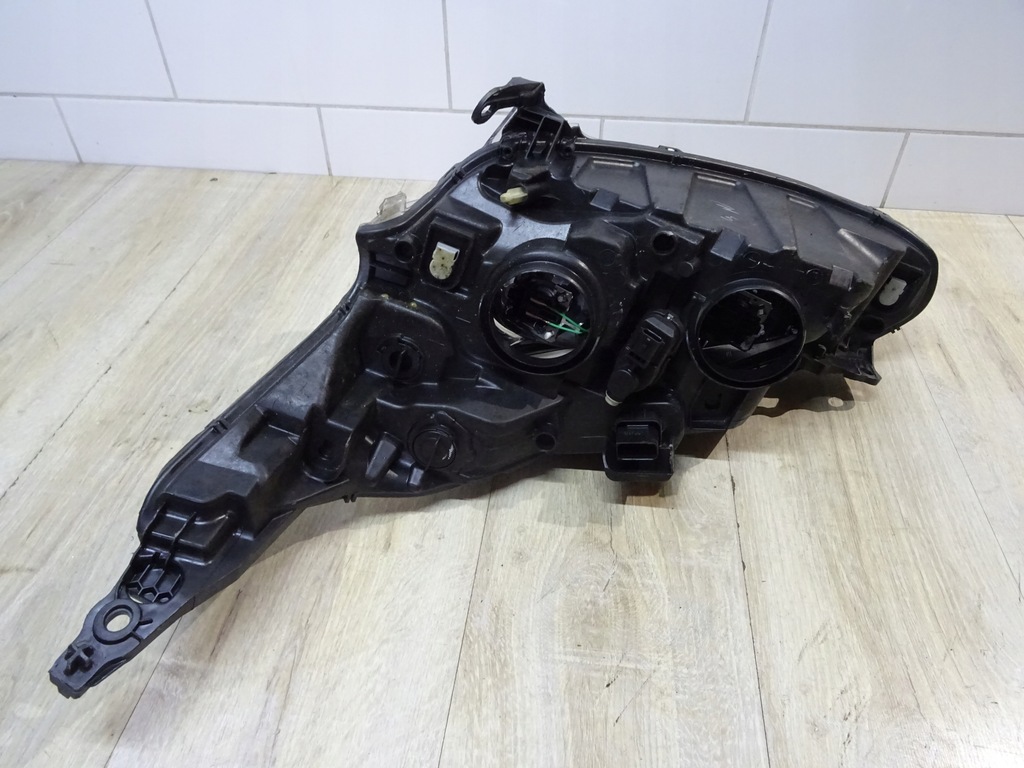 фото №9, Лампа права перед peugeot 208 europa 89905648