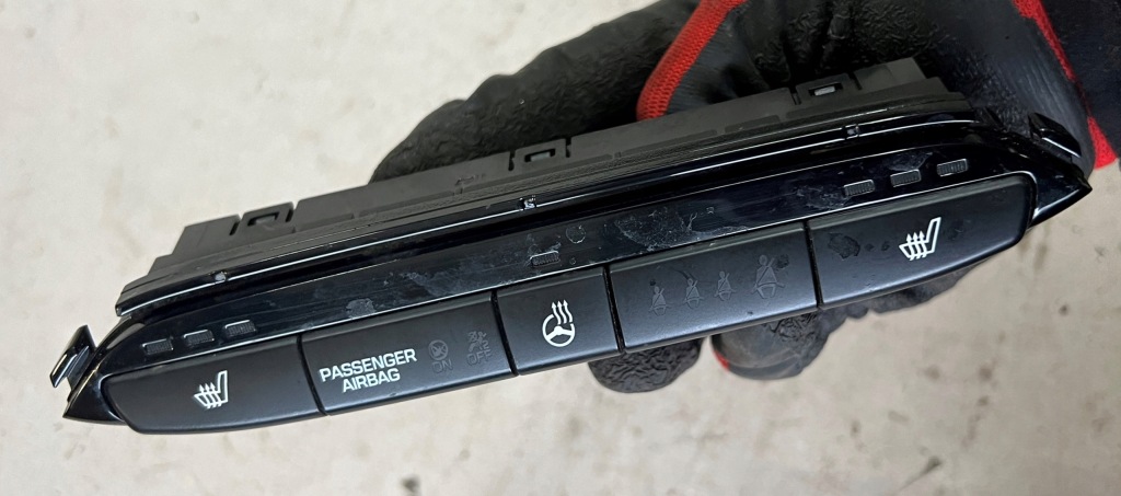 фото №1, Hyundai i20 ii панель подогреваемых сидений подушка безопасности