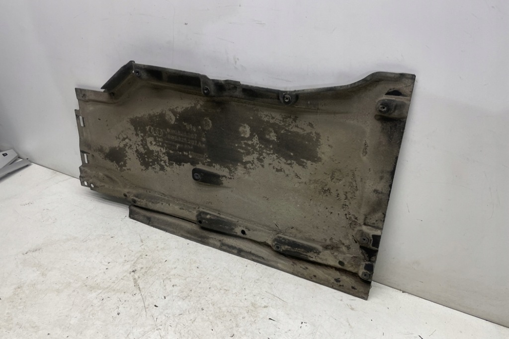 Левая накладка подвеска audi a4 8w2, b9 8w0825207 2.0l дизель 110kw 2015 Доставка