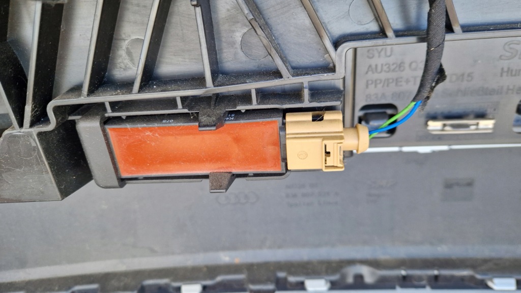 Купити Бампер audi q3 lift 83a w колір ls9r pdcx4 bez фарбування ideał