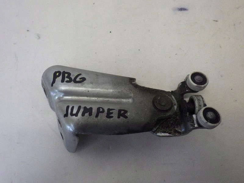 фото №1, Ролик дверь раздвижных правая верхний jumper ii