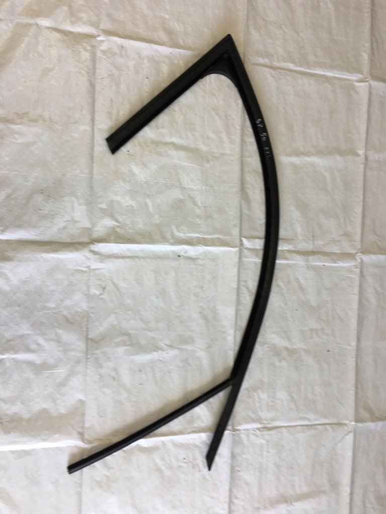 фото №1, Прокладка двері рамка двері audi a3 8p правий перед версія 5 двері