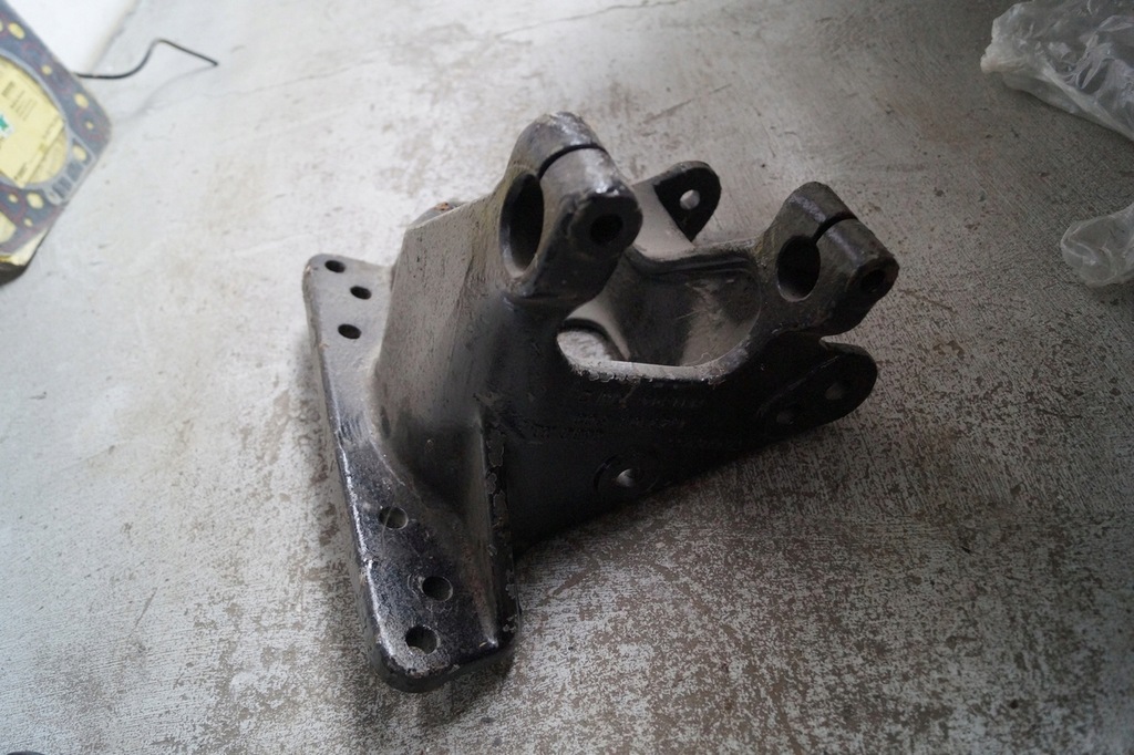 фото №1, Кронштейн рессора перед volvo fh12 fm 1629505