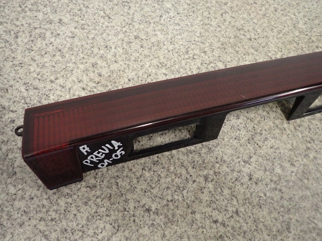 фото №3, Toyota previa 00-02 накладка задняя отражатель молдинг