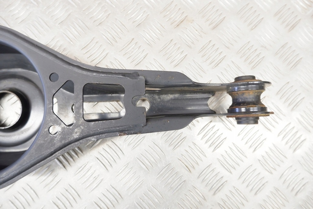 фото №6, Рычаг задний правый toyota corolla хэтчбек _e21_ 48730f4010 1.8l hybrid