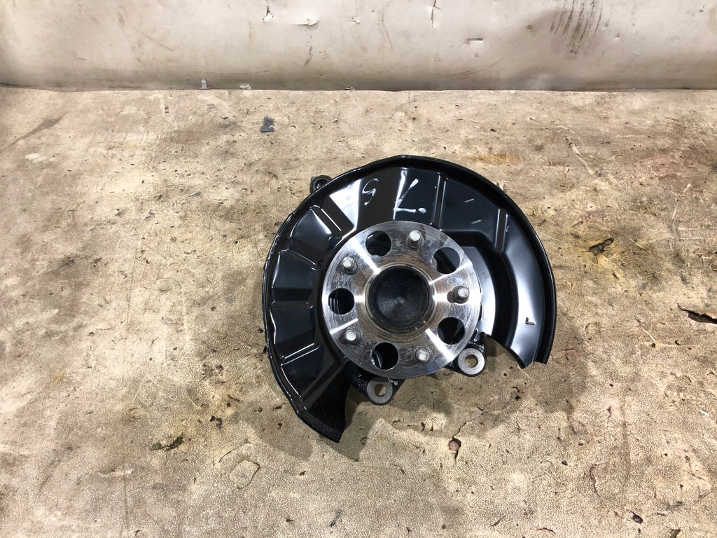 фото №1, Lexus es 300h 2020 поворотный кулак ступица левый задняя